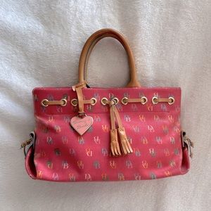 Dooney & Bourke Y2K vintage pink rainbow tassel bag 🌈💖🎀